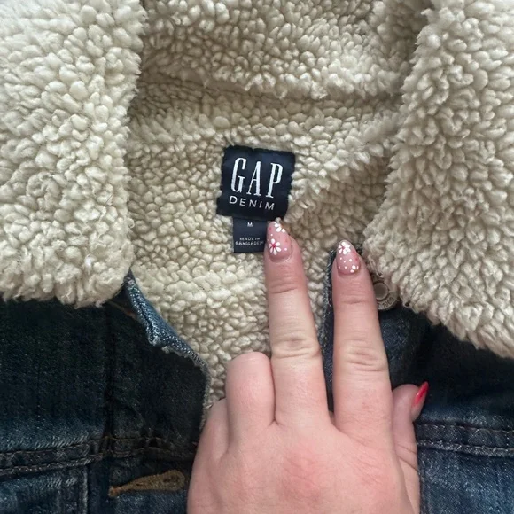 Blue Denim Jacket with Sherpa Collar - Picture 2 of 4